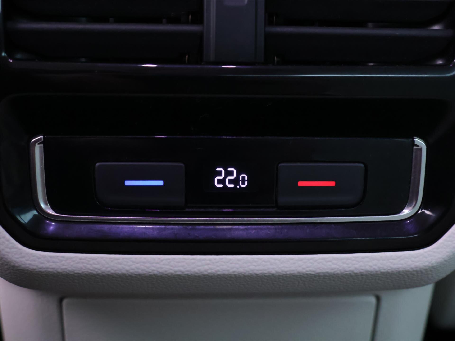 Volkswagen Passat Sedan / Limuzína 2,0 l 110 kw