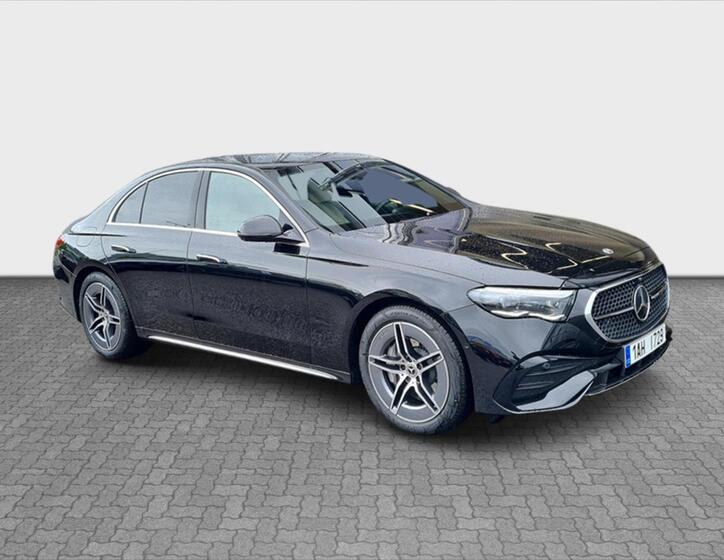 Mercedes-Benz Třídy E 7