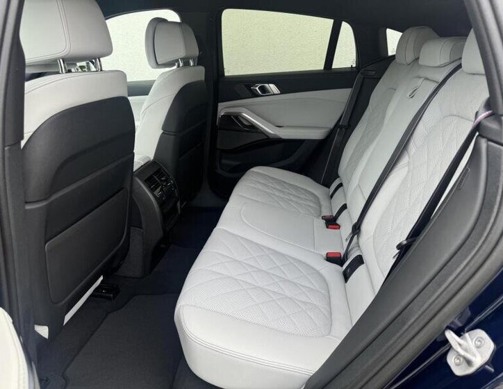 BMW X6 SUV 3,0 l 210 kw