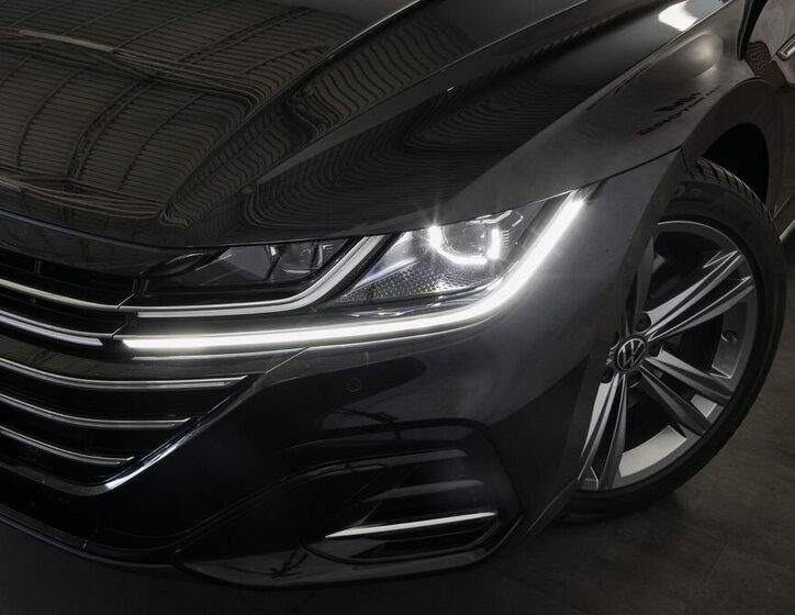 Volkswagen Arteon Liftback 2,0 l 206 kw