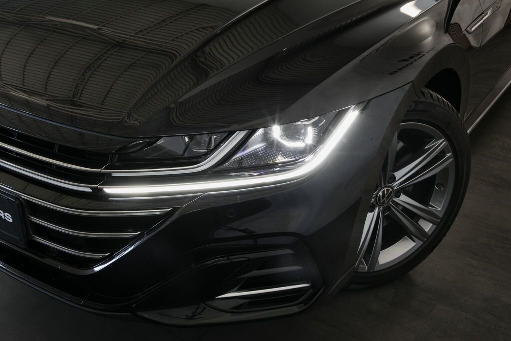 Volkswagen Arteon Liftback 2,0 l 206 kw