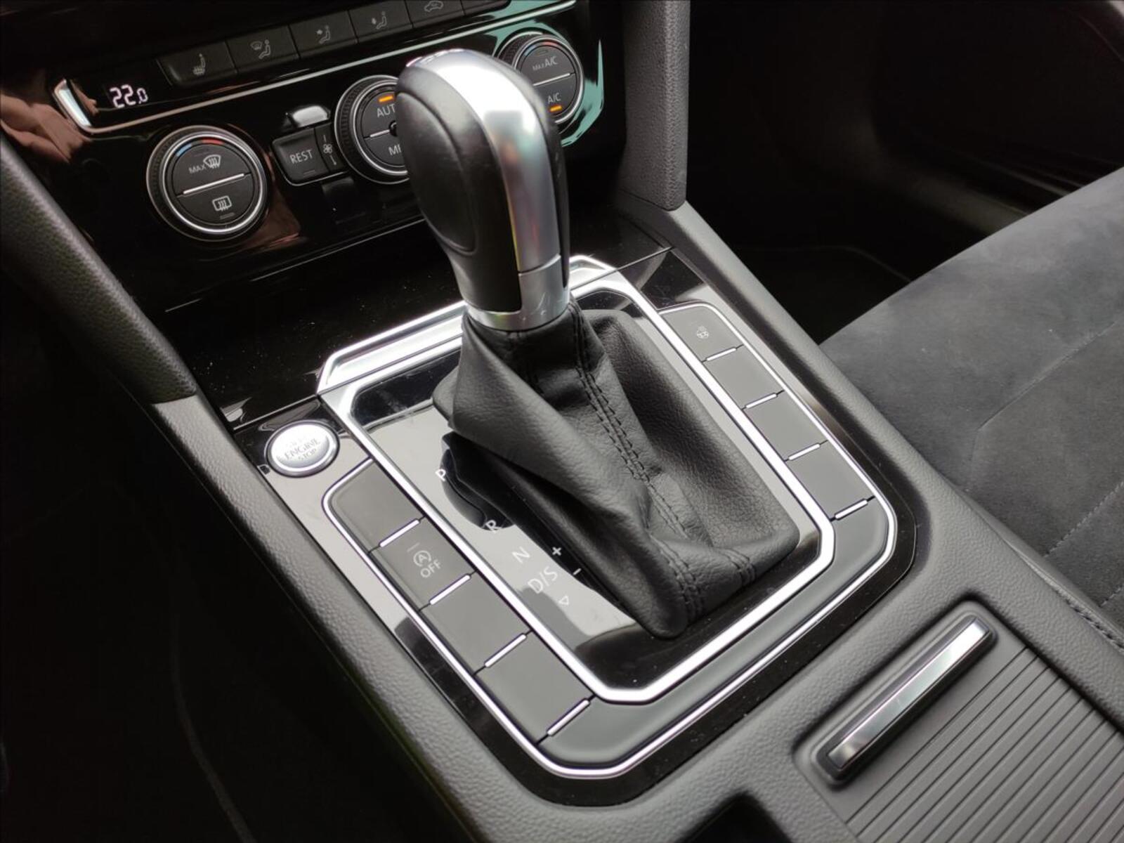 Volkswagen Passat 23