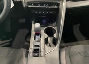 Toyota C-HR SUV 2,0 l 165 kw