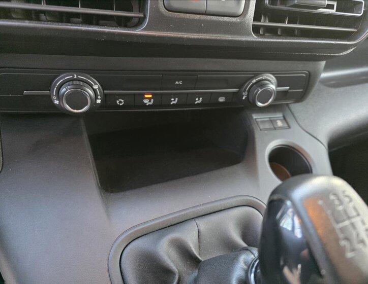 Opel Combo Skříň 1,5 l 75 kw