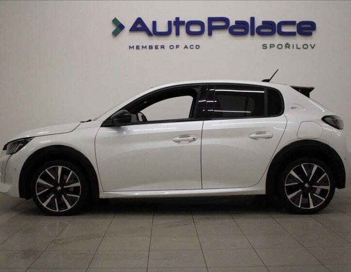 Peugeot 208 Hatchback 1,2 l 74 kw