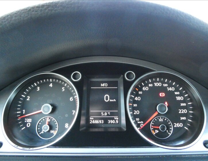 Volkswagen Passat Kombi 1,4 l 90 kw