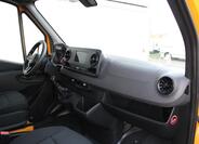 Mercedes-Benz Sprinter 12