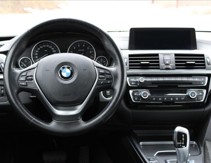BMW Řada 4 Ostatní 2,0 l 185 kw