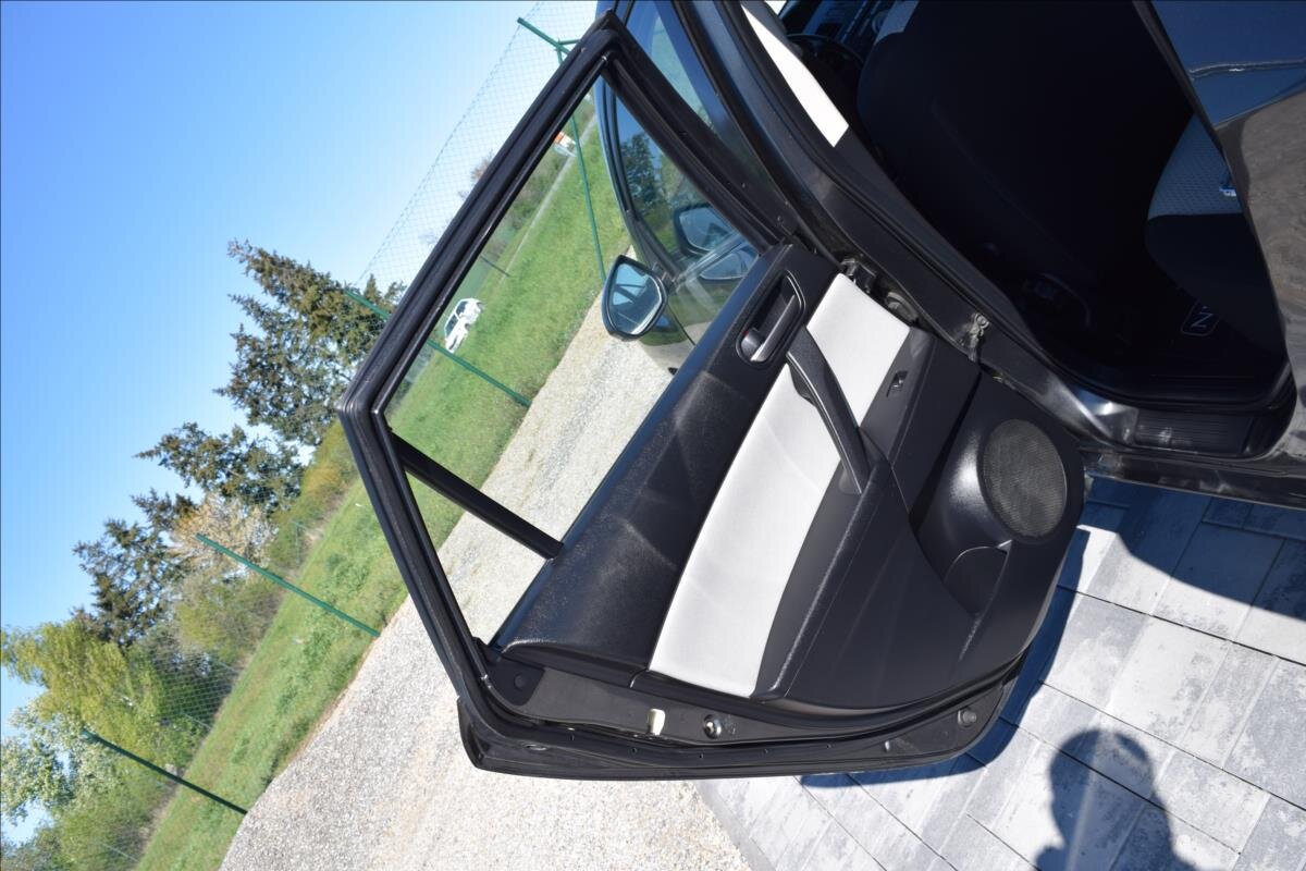 Mazda 3 Hatchback 1,6 l 77 kw