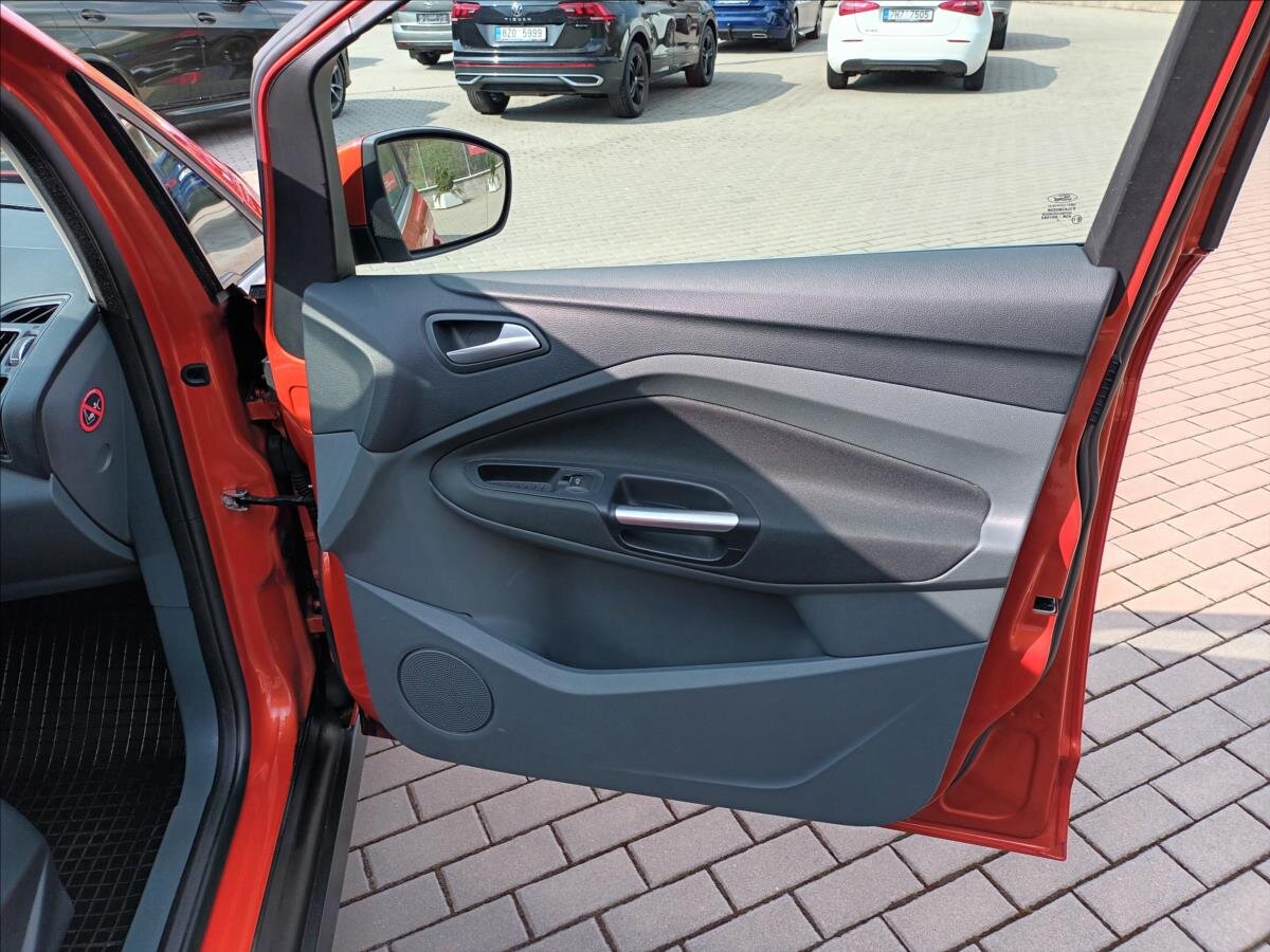 Ford Grand C-MAX MPV 2,0 l 103 kw