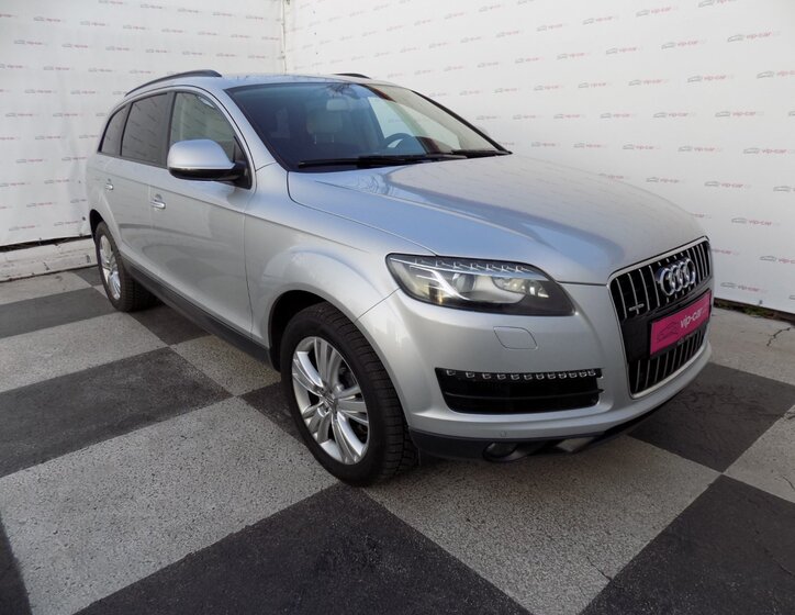 Audi Q7 5