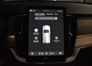 Volvo XC90 SUV / Terénní 2,0 l 228 kw