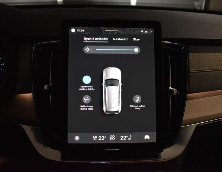 Volvo XC90 SUV / Terénní 2,0 l 228 kw