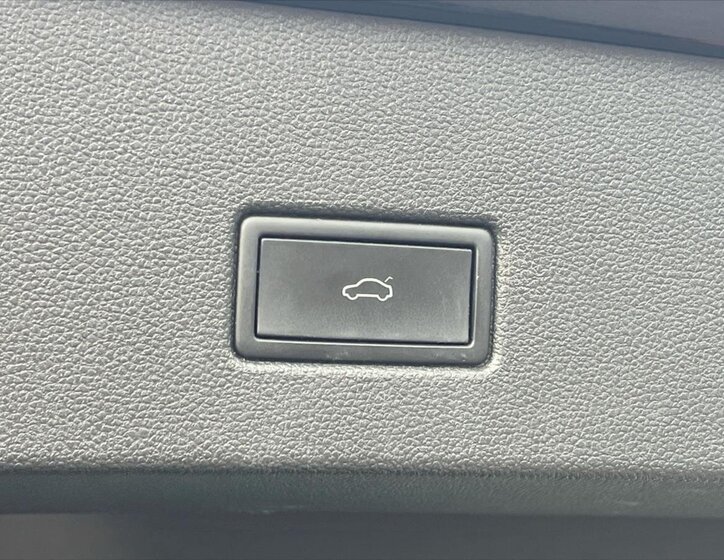 Volkswagen T-Roc SUV 1,5 l 110 kw