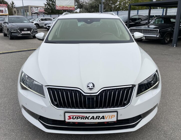 Škoda Superb 2