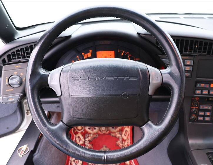 Chevrolet Corvette 17