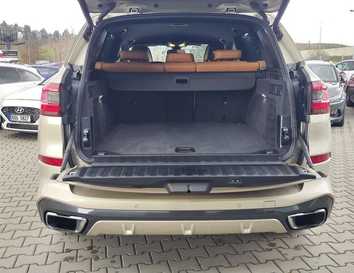 BMW X5 SUV / Terénní 3,0 l 195 kw