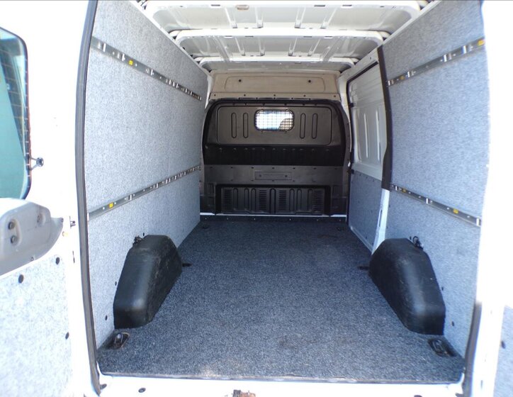 Ford Transit Skříň 2,2 l 92 kw