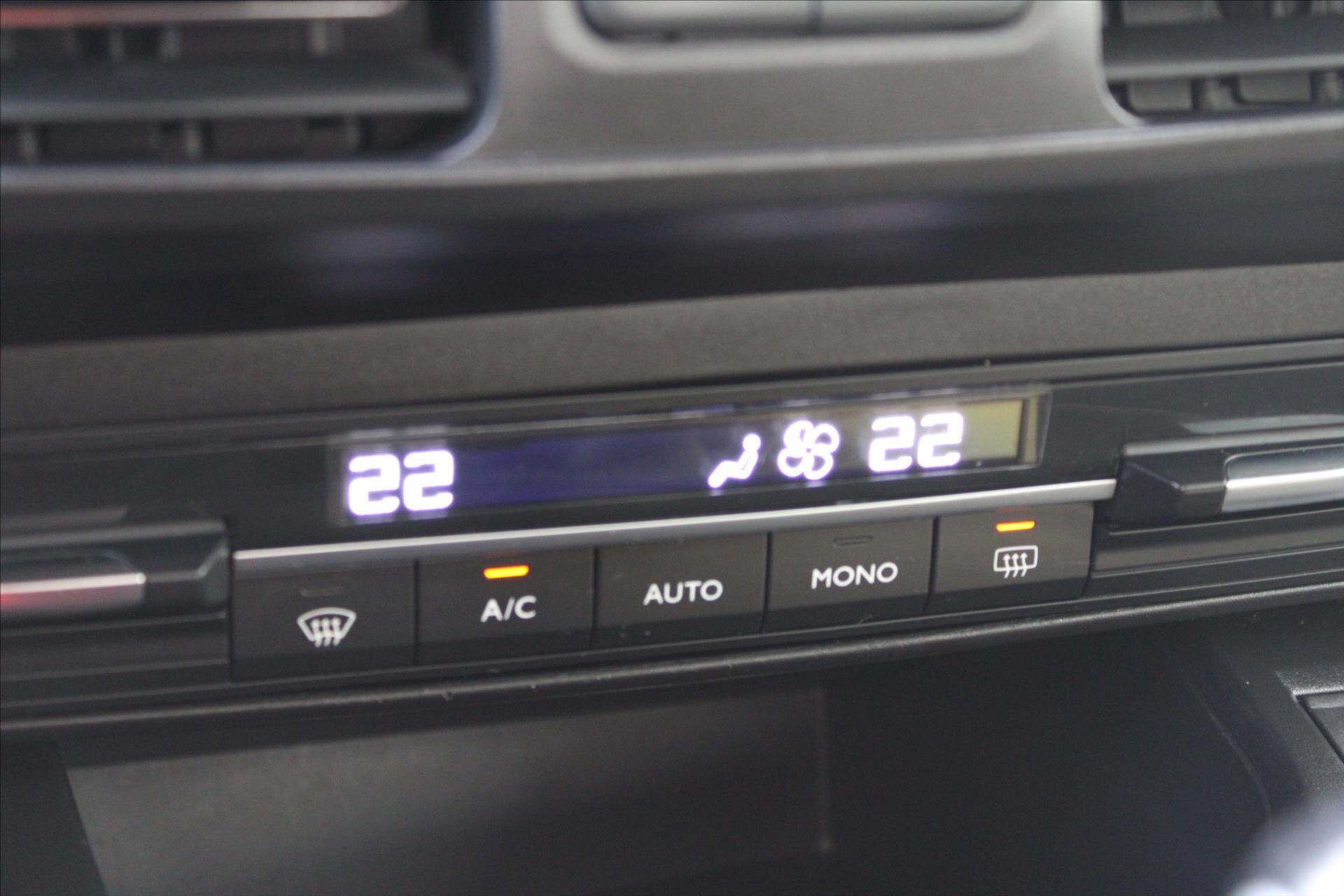 Peugeot Rifter MPV 1,5 l 96 kw