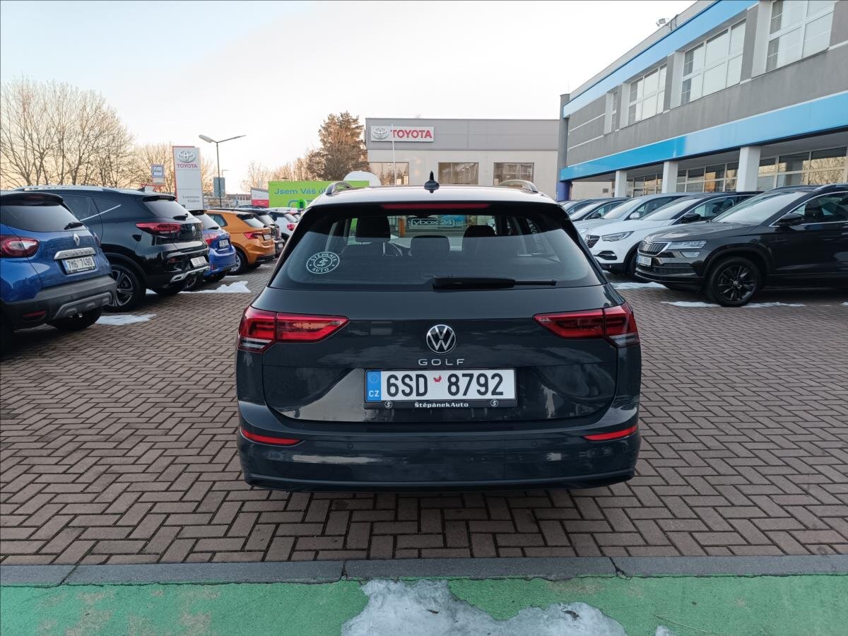 Volkswagen Golf Kombi 1,5 l 96 kw