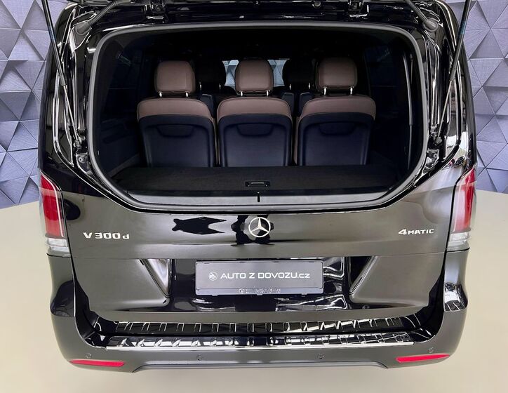 Mercedes-Benz Třídy V 32