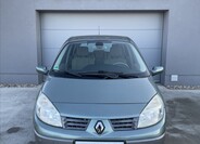 Renault Scénic 8