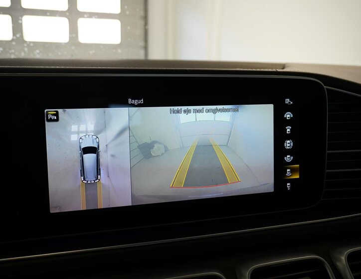 Mercedes-Benz GLS SUV / Terénní 4,0 l 450 kw