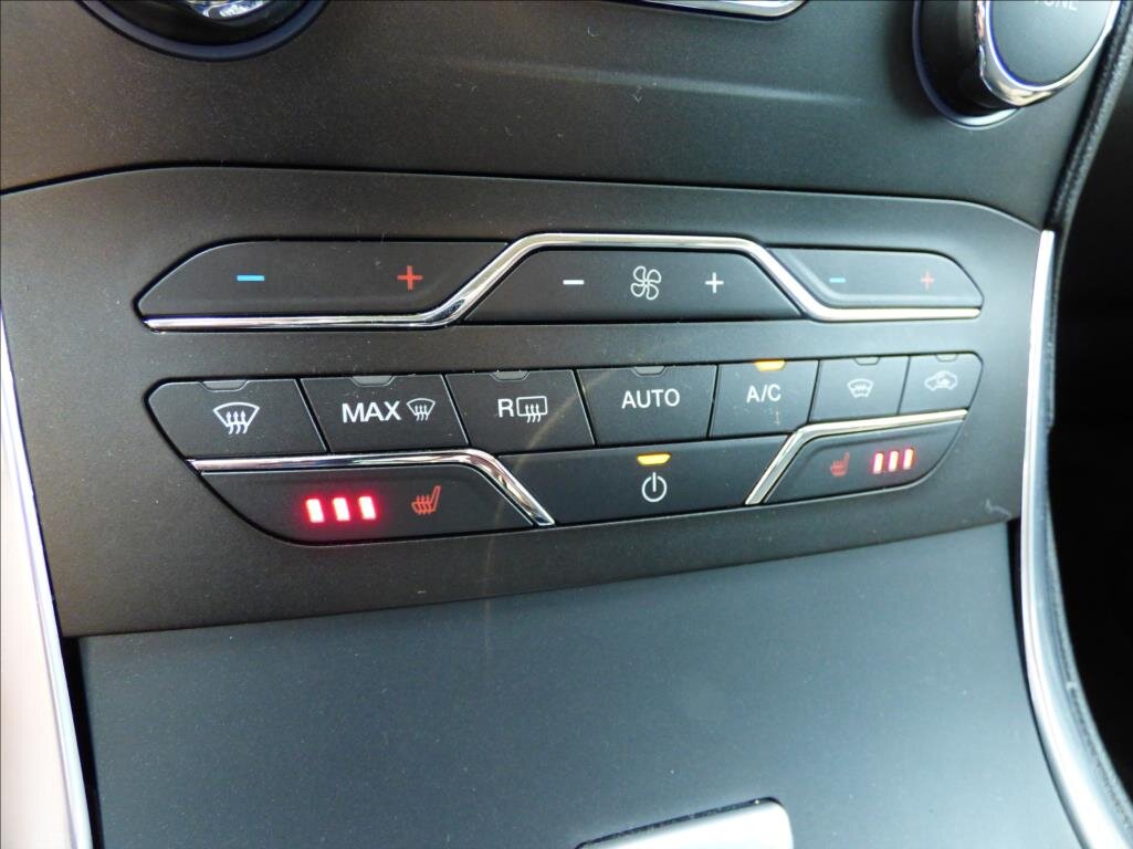 Ford S-MAX MPV 2,0 l 110 kw