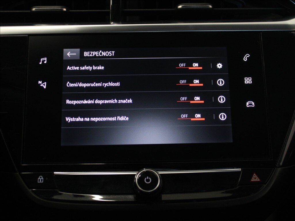 Opel Corsa Hatchback 1,2 l 74 kw