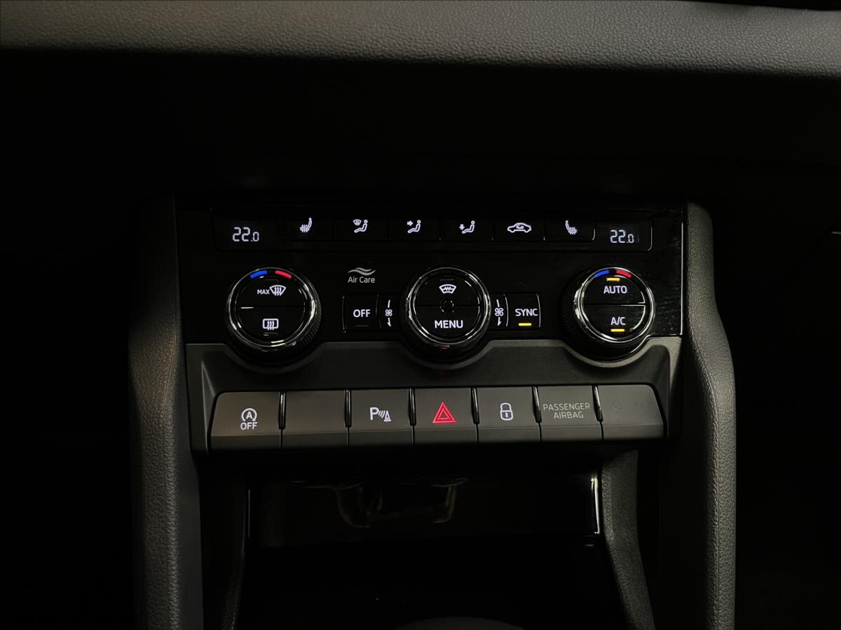 Škoda Karoq SUV / Terénní 1,5 l 110 kw