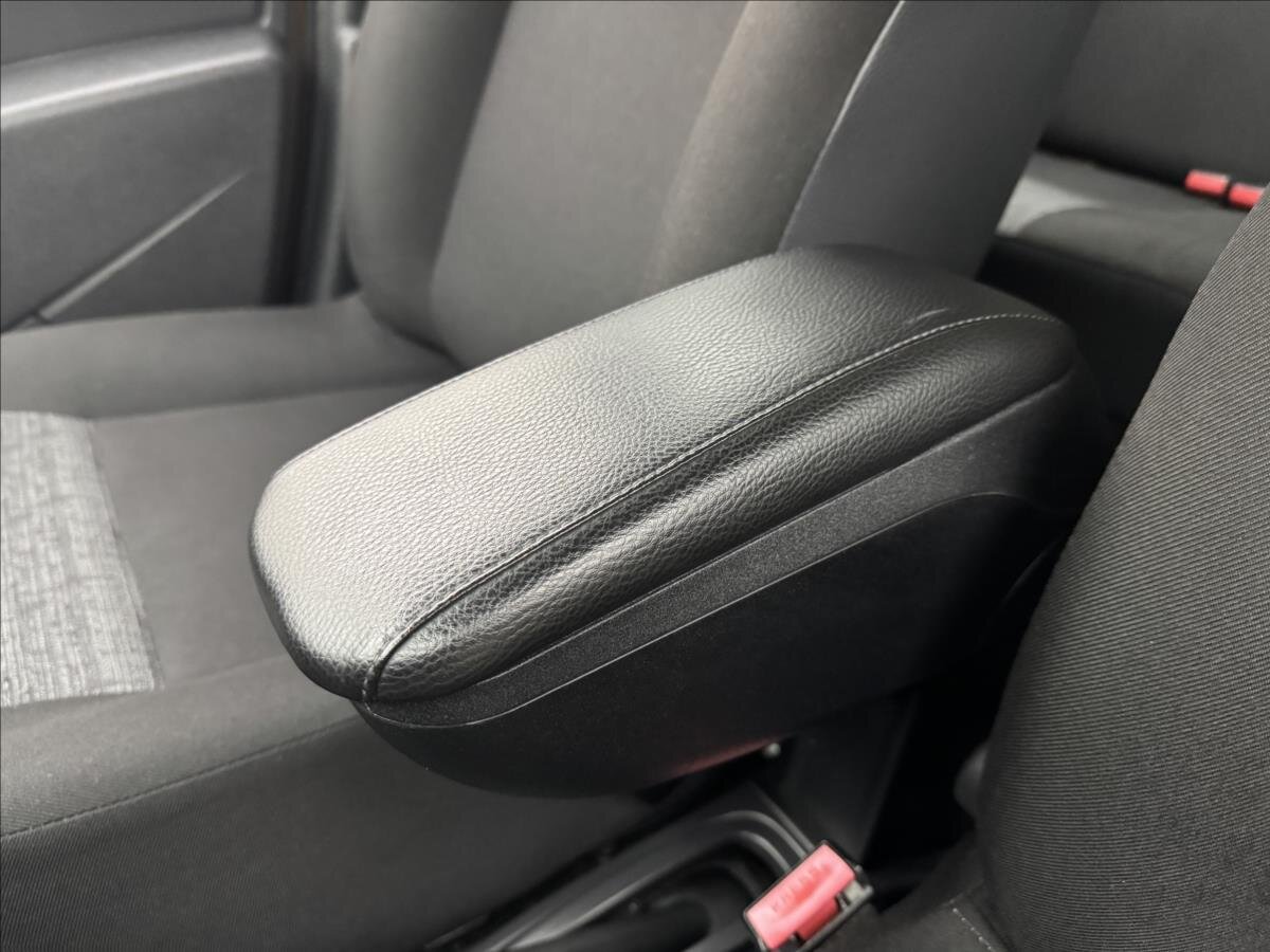 Dacia Duster SUV / Terénní 1,6 l 77 kw