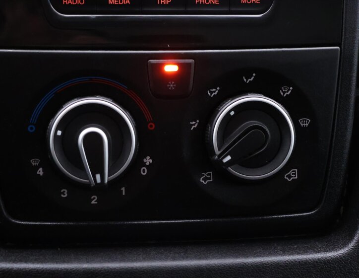 Peugeot Boxer Skříň 2,2 l 121 kw