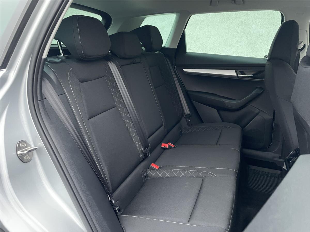 Škoda Karoq SUV 999,0 81 kw