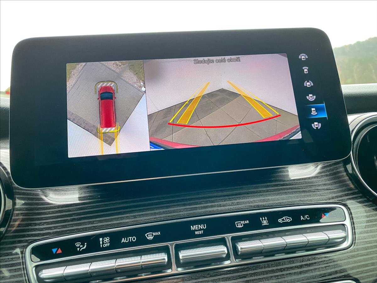 Mercedes-Benz Třídy V MPV 2,0 l 176 kw