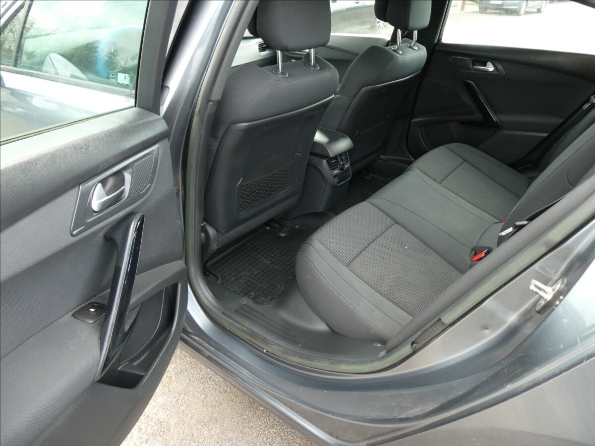 Peugeot 508 Sedan / Limuzína 1,6 l 115 kw