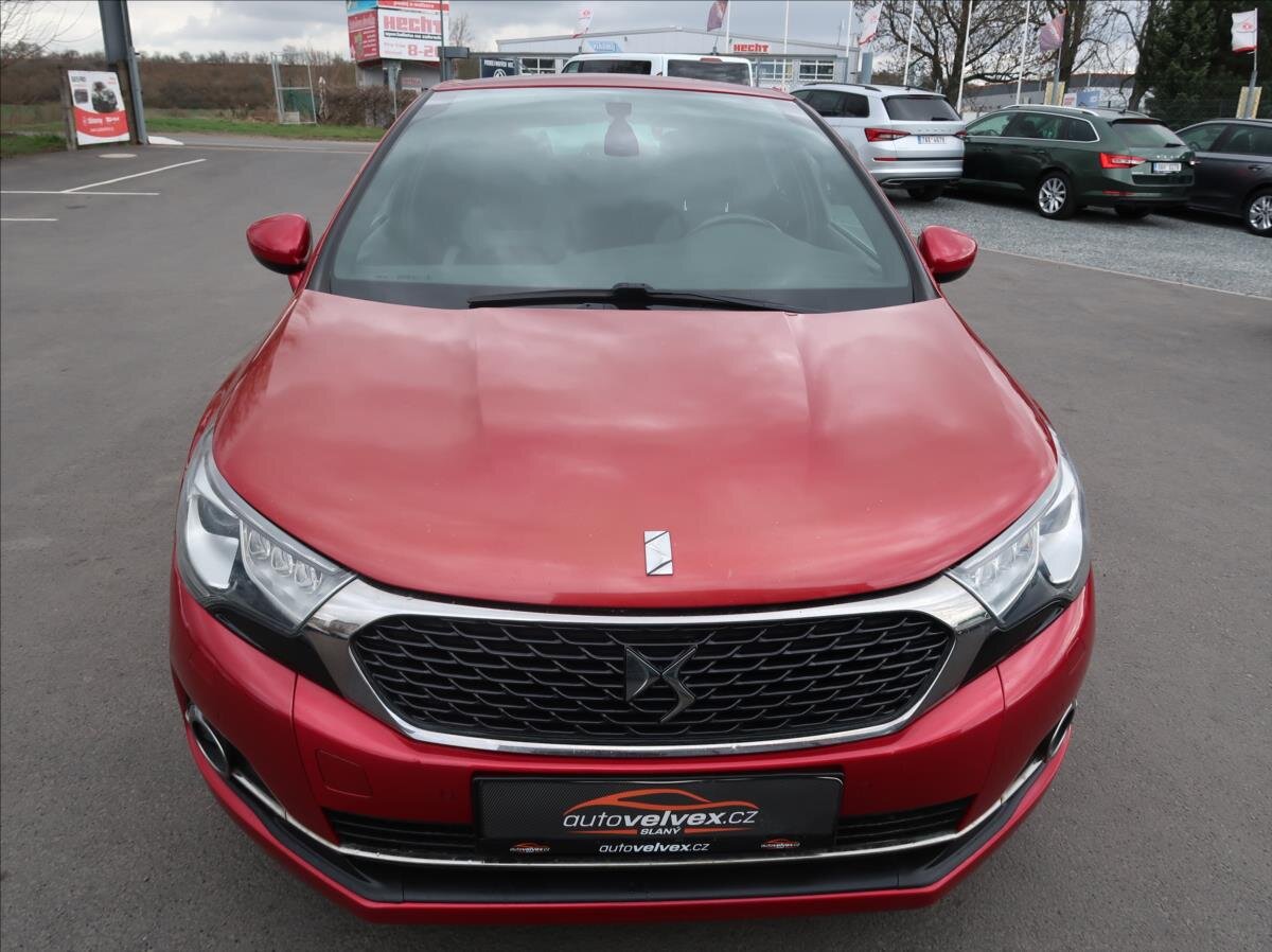 DS Automobiles DS4 Hatchback 1,6 l 88 kw