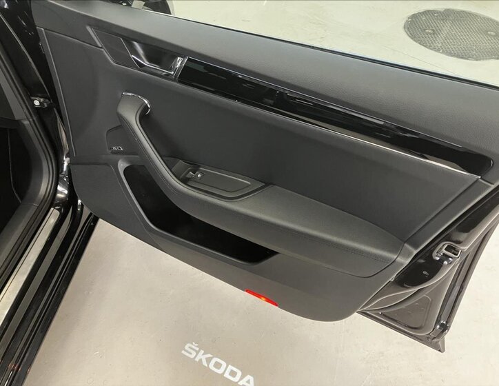 Škoda Superb 27