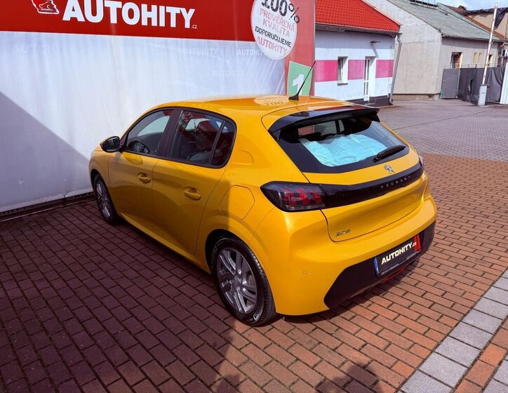 Peugeot 208 Hatchback 1,2 l 55 kw