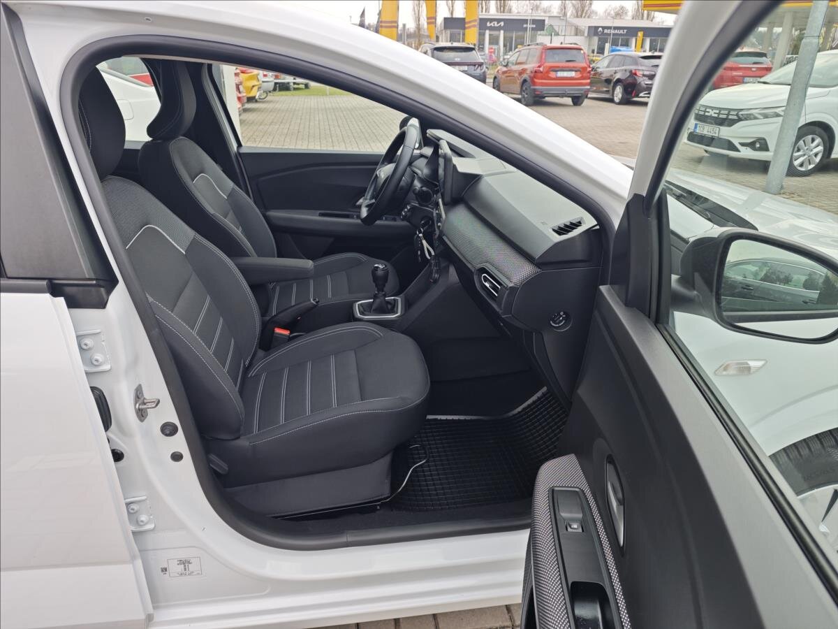 Dacia Sandero Hatchback 999,0 67 kw