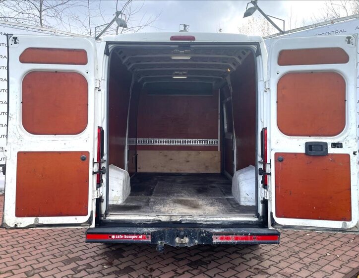 Peugeot Boxer 9
