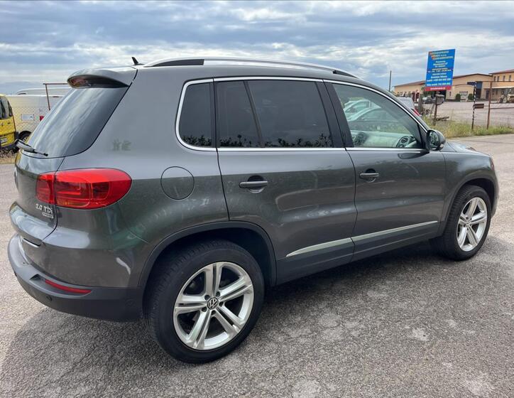 Volkswagen Tiguan 5