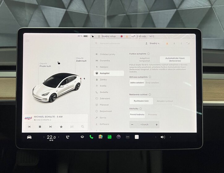 Tesla Model 3 Sedan / Limuzína 0,0 239 kw