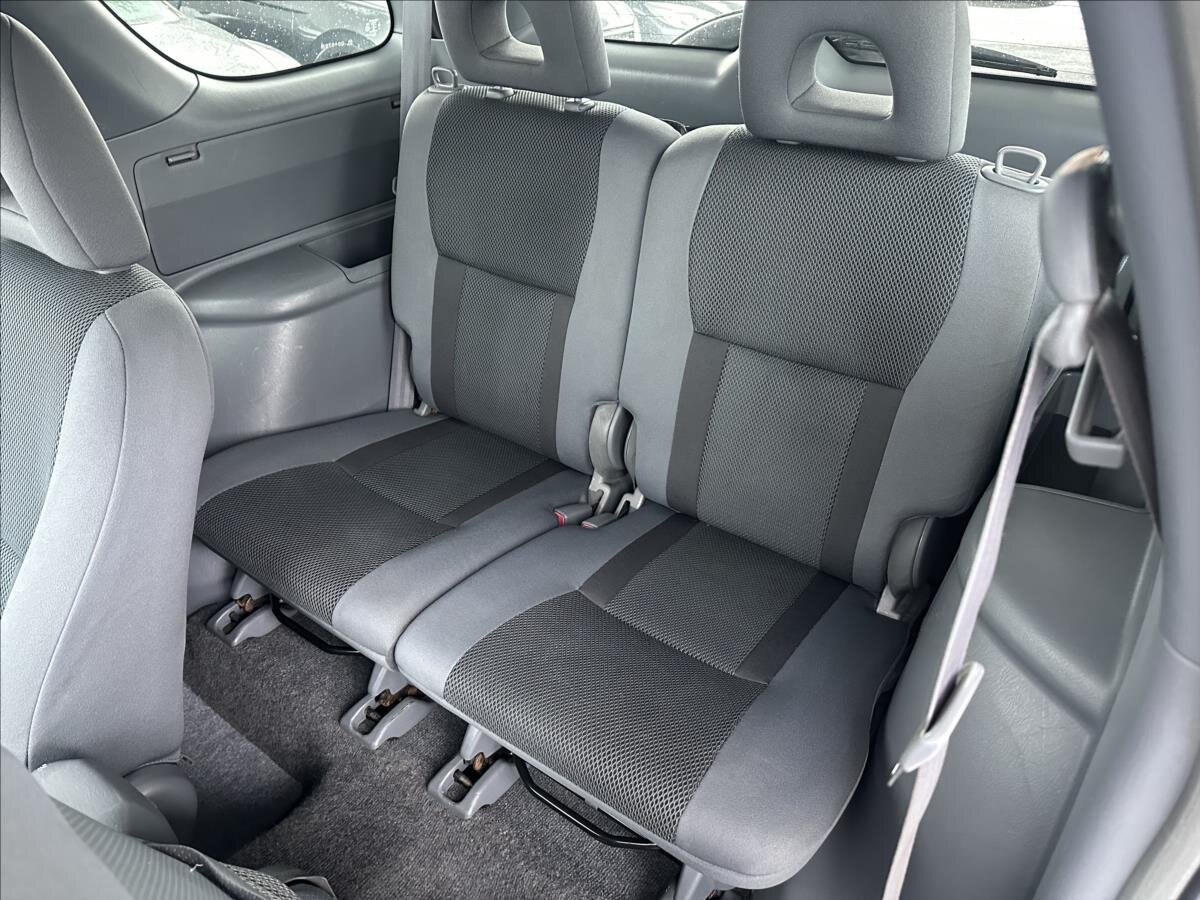 Toyota RAV4 SUV / Terénní 2,0 l 110 kw