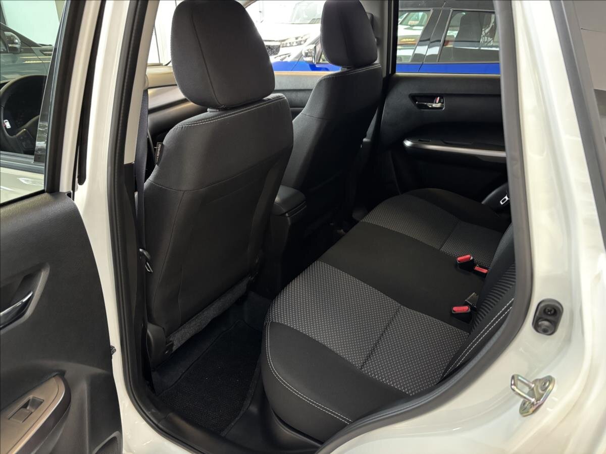 Suzuki Vitara SUV / Terénní 1,4 l 81 kw