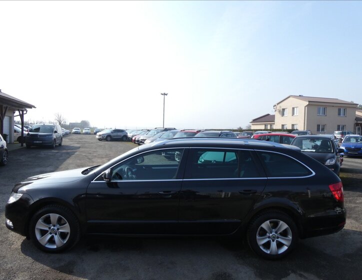 Škoda Superb Kombi 2,0 l 103 kw