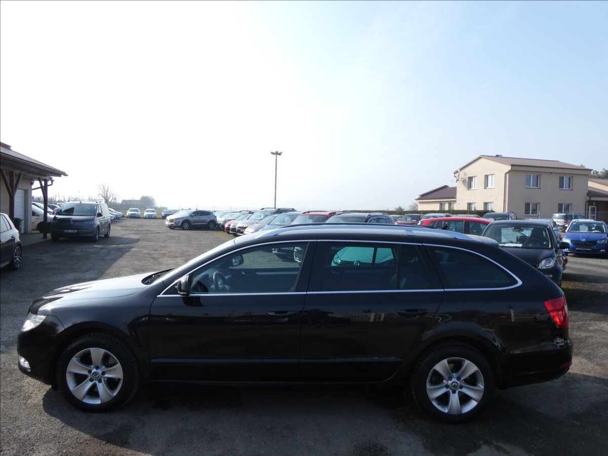 Škoda Superb Kombi 2,0 l 103 kw