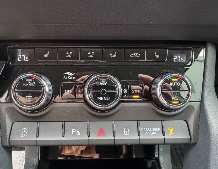 Škoda Karoq SUV 1,5 l 110 kw