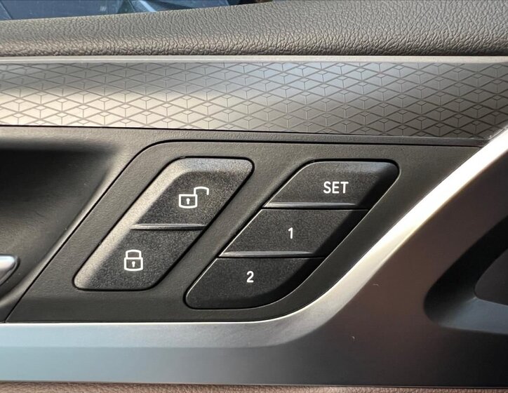 BMW X3 SUV 2,0 l 135 kw