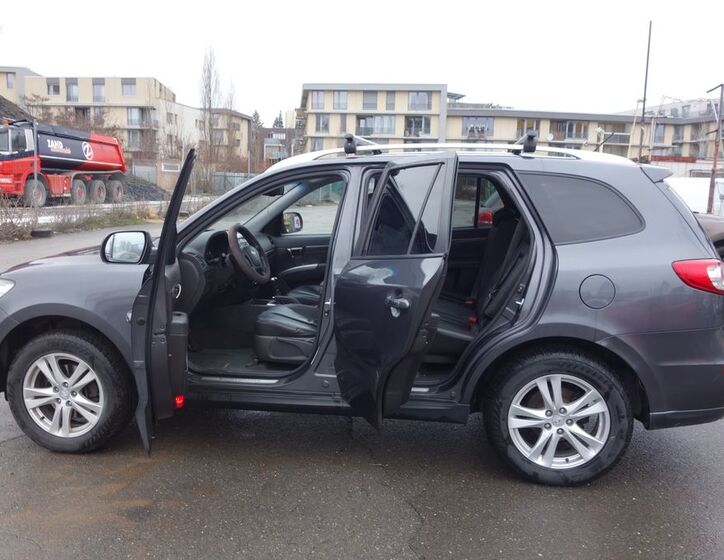 Hyundai Santa Fe 12