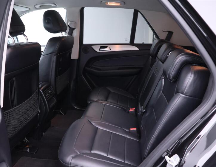 Mercedes-Benz GLE 15